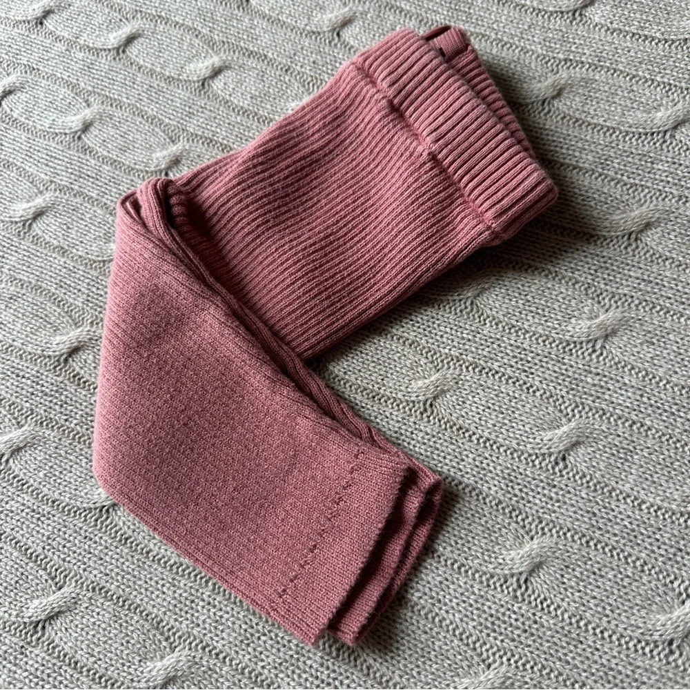 EUC Carter’s Little Planet Organic Baby Girl Knit Leggings, Rose, 9 Months